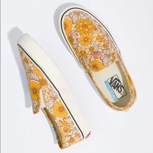 Trippy Floral Slip On Vans